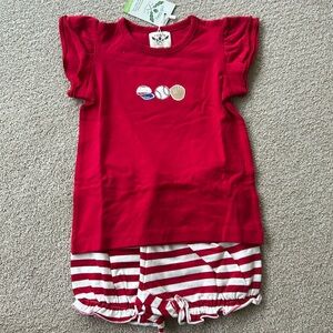 NWT The Oaks girls baseball short set